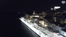 Nábřeží a město