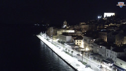 Nábřeží a město