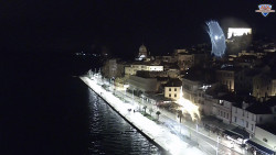 Nábřeží a město