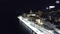 Nábřeží a město