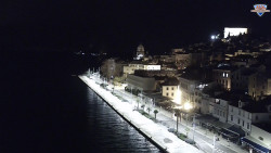 Nábřeží a město