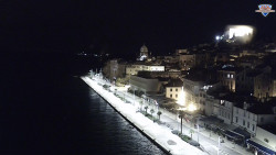 Nábřeží a město