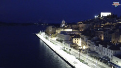 Nábřeží a město