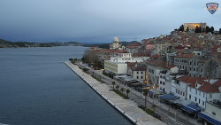 Nábřeží a město