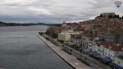 Nábřeží a město