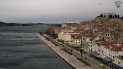 Nábřeží a město