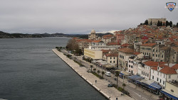 Nábřeží a město