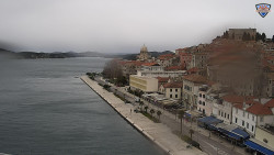 Nábřeží a město