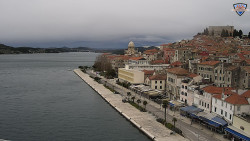 Nábřeží a město