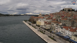 Nábřeží a město