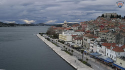 Nábřeží a město