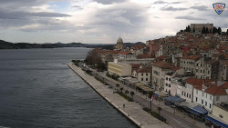 Nábřeží a město