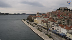 Nábřeží a město