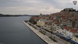 Nábřeží a město