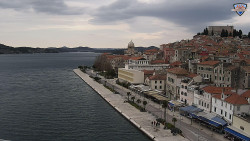 Nábřeží a město