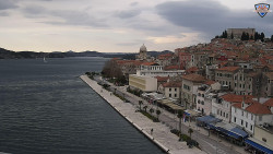 Nábřeží a město