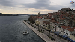 Nábřeží a město