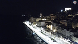 Nábřeží a město