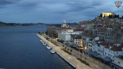 Nábřeží a město