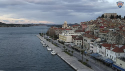 Nábřeží a město