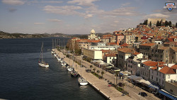 Nábřeží a město