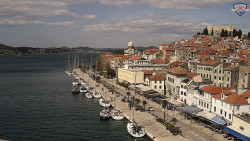 Nábřeží a město