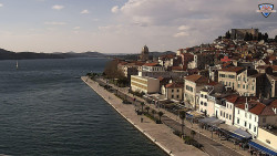 Nábřeží a město