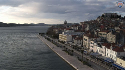 Nábřeží a město