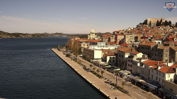 Nábřeží a město