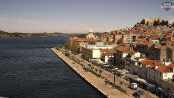 Nábřeží a město