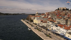 Nábřeží a město