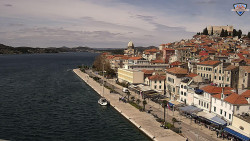 Nábřeží a město