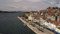 Nábřeží a město