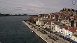 Nábřeží a město