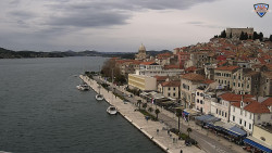 Nábřeží a město