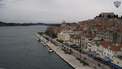 Nábřeží a město