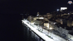 Nábřeží a město