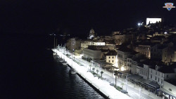 Nábřeží a město