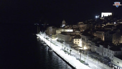 Nábřeží a město