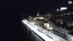 Nábřeží a město