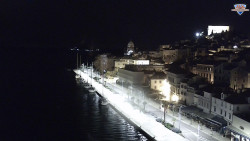 Nábřeží a město