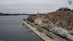 Nábřeží a město