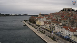 Nábřeží a město