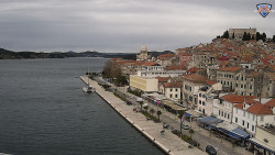 Nábřeží a město