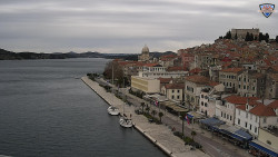 Nábřeží a město