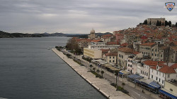 Nábřeží a město