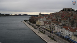 Nábřeží a město