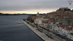 Nábřeží a město