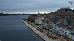 Nábřeží a město