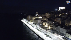 Nábřeží a město